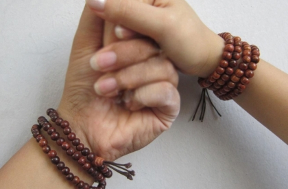 6 lưu ý khi đeo vòng tay gỗ trầm hương để gia tăng may mắn