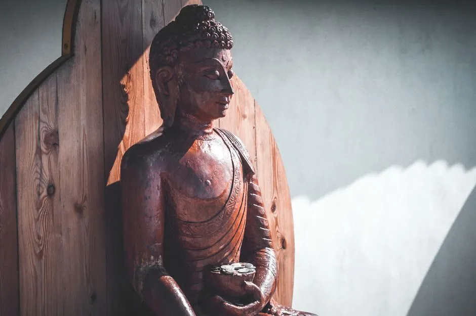 Tượng trầm hương để bàn