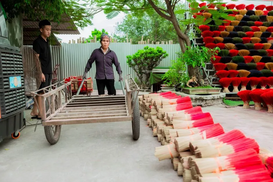 Địa chỉ mua Vòng tay gỗ trầm hương phong thủy nào tốt. 